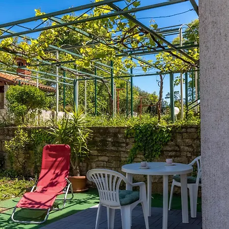 Apartment Sladonja *